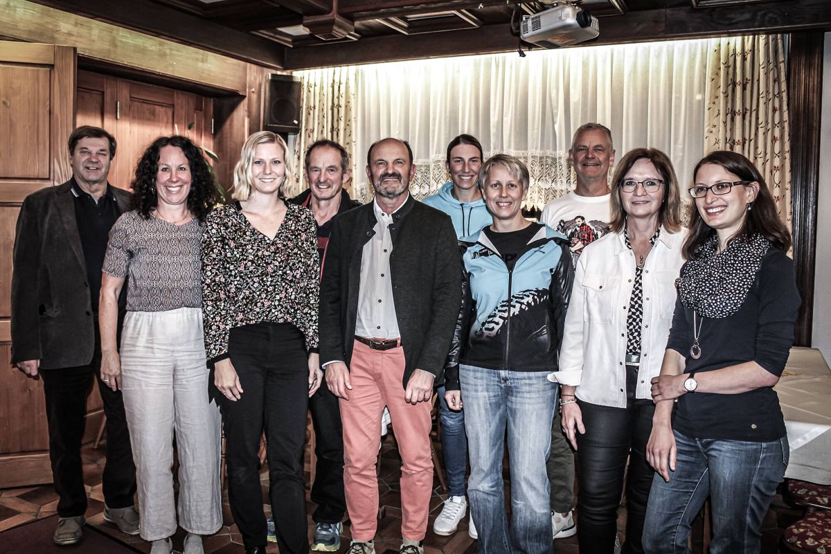 Vorstand und Organisationsteam des Schwarzwald Bike Marathon Furtwangen bei einem gemeinsamen Treffen
